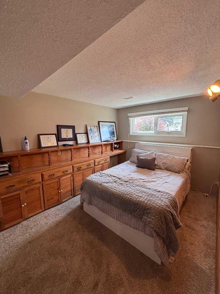 425 Normandy Road S, Lethbridge, AB, T1J 3X9 - 18
