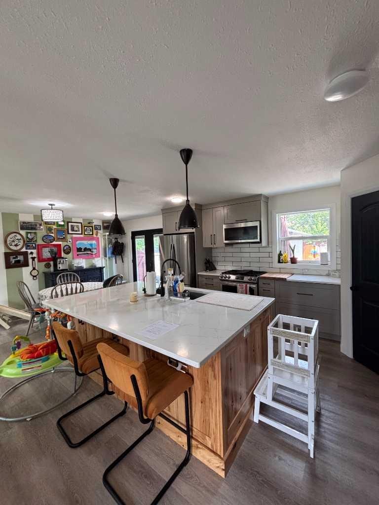 425 Normandy Road S, Lethbridge, AB, T1J 3X9 - 4