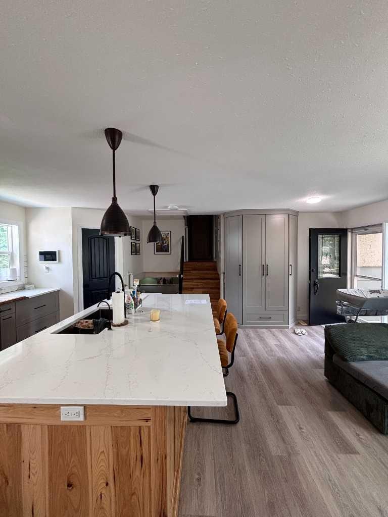 425 Normandy Road S, Lethbridge, AB, T1J 3X9 - 3