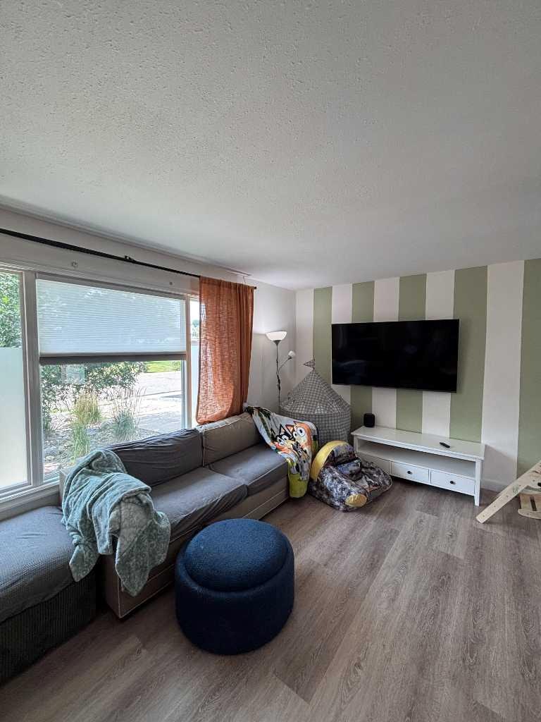 425 Normandy Road S, Lethbridge, AB, T1J 3X9 - 8