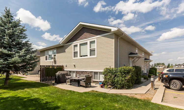 2-20 Cougar Cove N