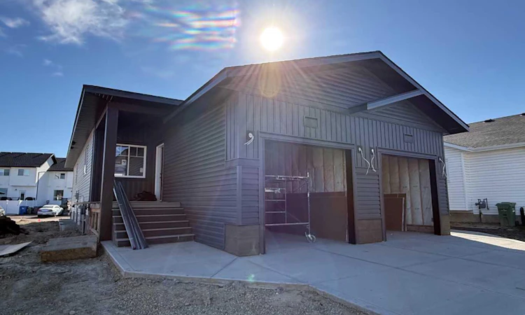 13 Ellington Crescent