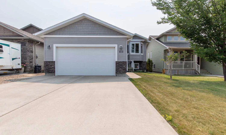 195 Mt Sundial Court W