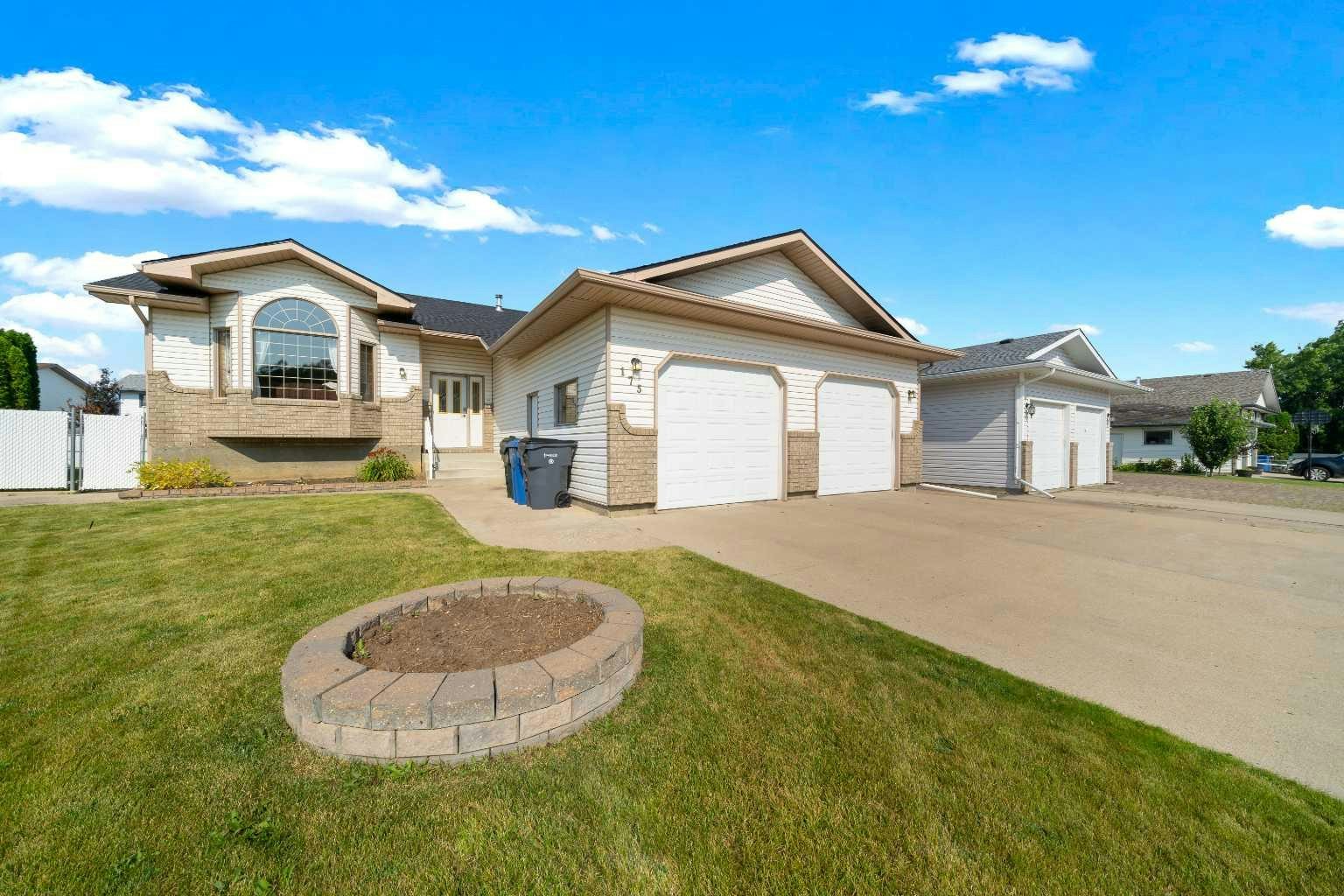 175 Stanfield Way SE, Medicine Hat, AB, T1B 4J5