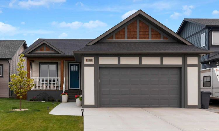79 Vincent Crescent