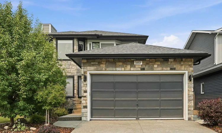 149 Riverglen Close SE