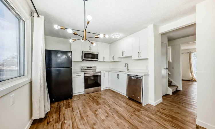 25 Erin Ridge Road SE