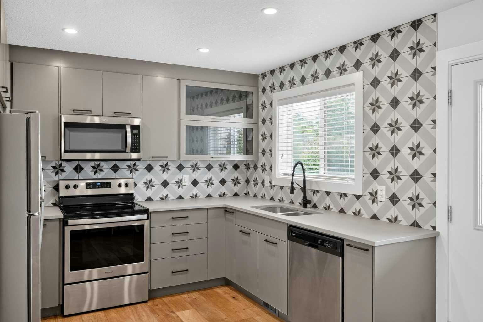 313 Killarney Court SW, Calgary, AB, T3E 7H4