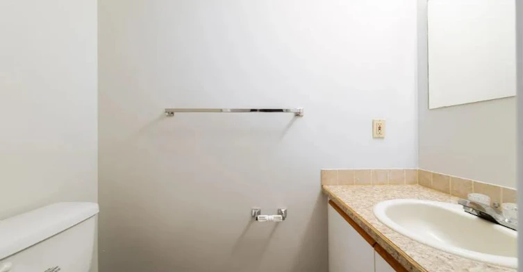 32 Holmes Street, Red Deer, AB, T4N 6L6 - 3
