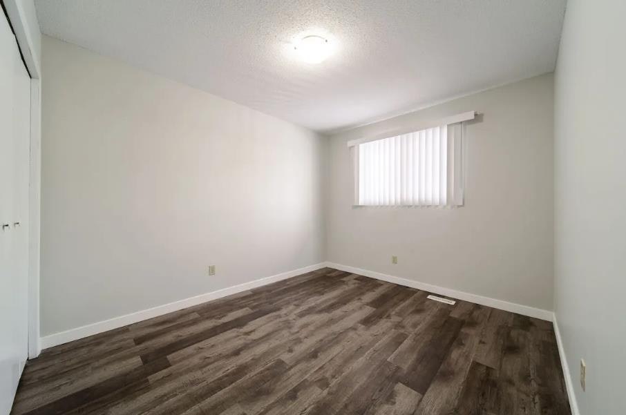32 Holmes Street, Red Deer, AB, T4N 6L6 - 6
