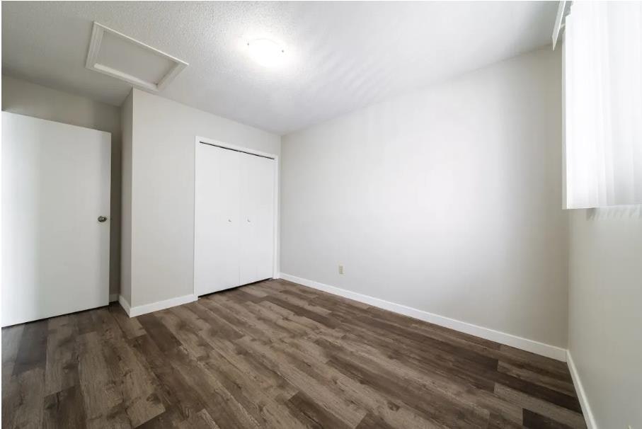 32 Holmes Street, Red Deer, AB, T4N 6L6 - 11