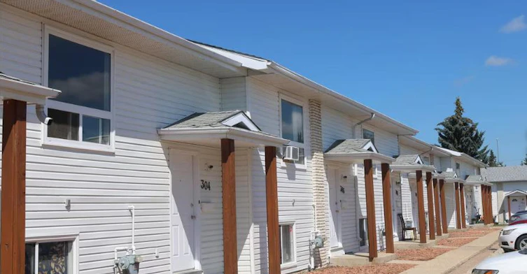 32 Holmes Street, Red Deer, AB, T4N 6L6