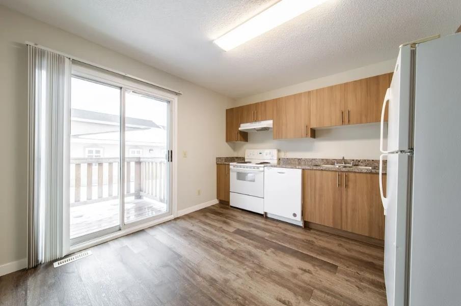 32 Holmes Street, Red Deer, AB, T4N 6L6 - 9