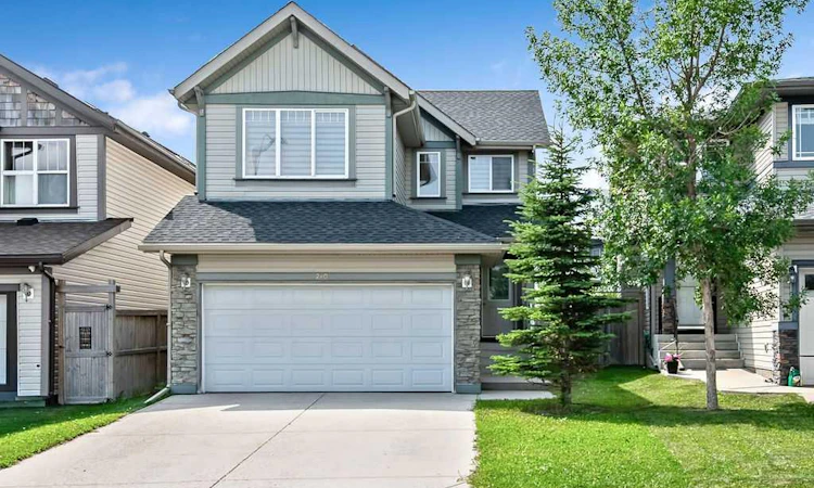 280 Panora Close NW