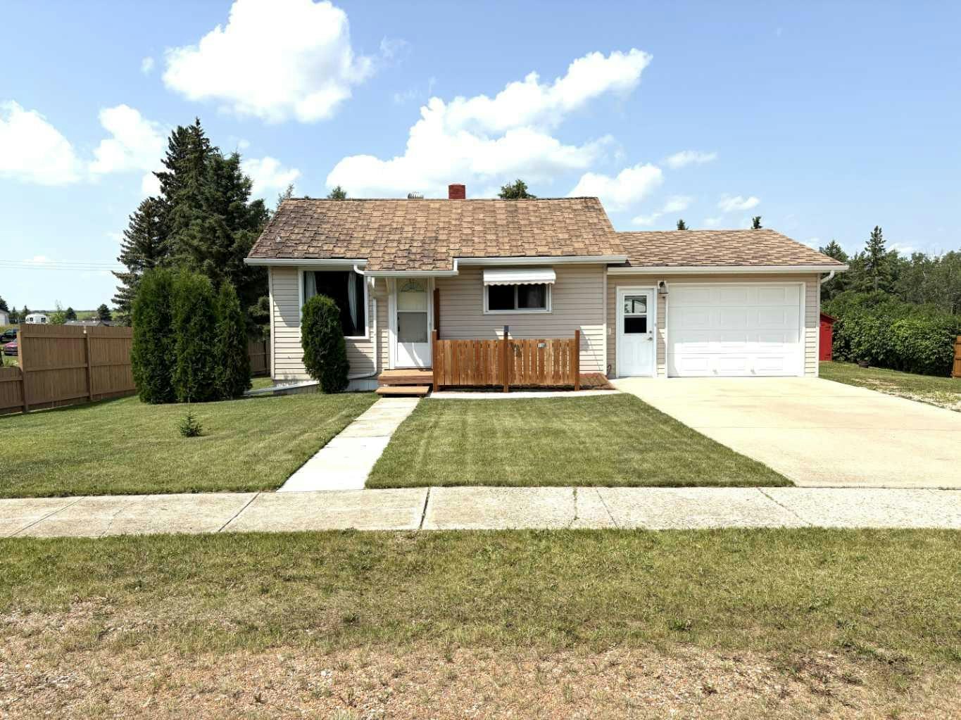109 Brownlee Street, Rural Flagstaff County, AB, T0B 2A0