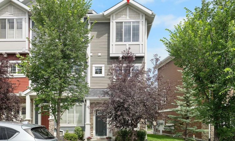 426 Nolan Hill Boulevard NW
