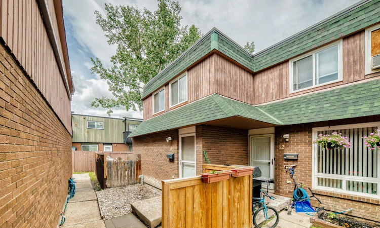 11-11240 6 Street SW