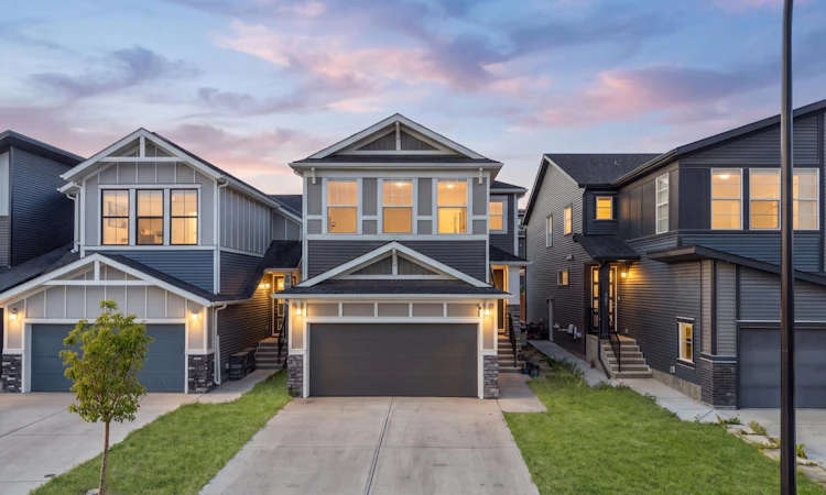 389 Crimson Ridge Place NW