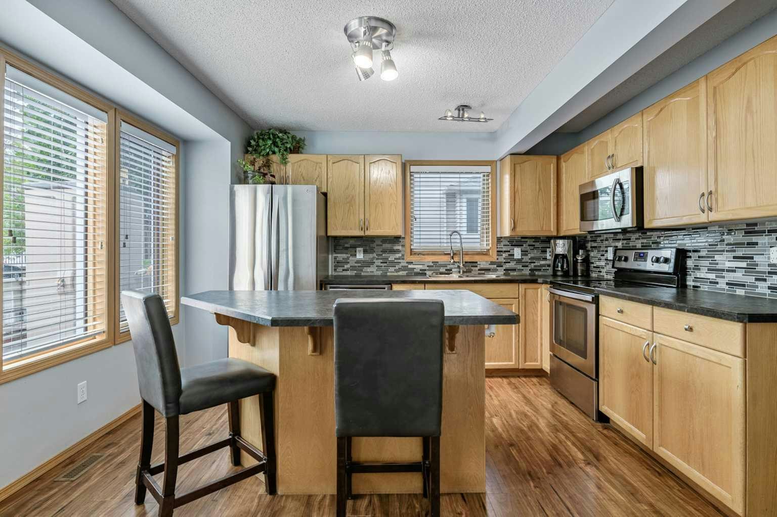 511 Killarney Glen Court SW, Calgary, AB, T3E 7H4