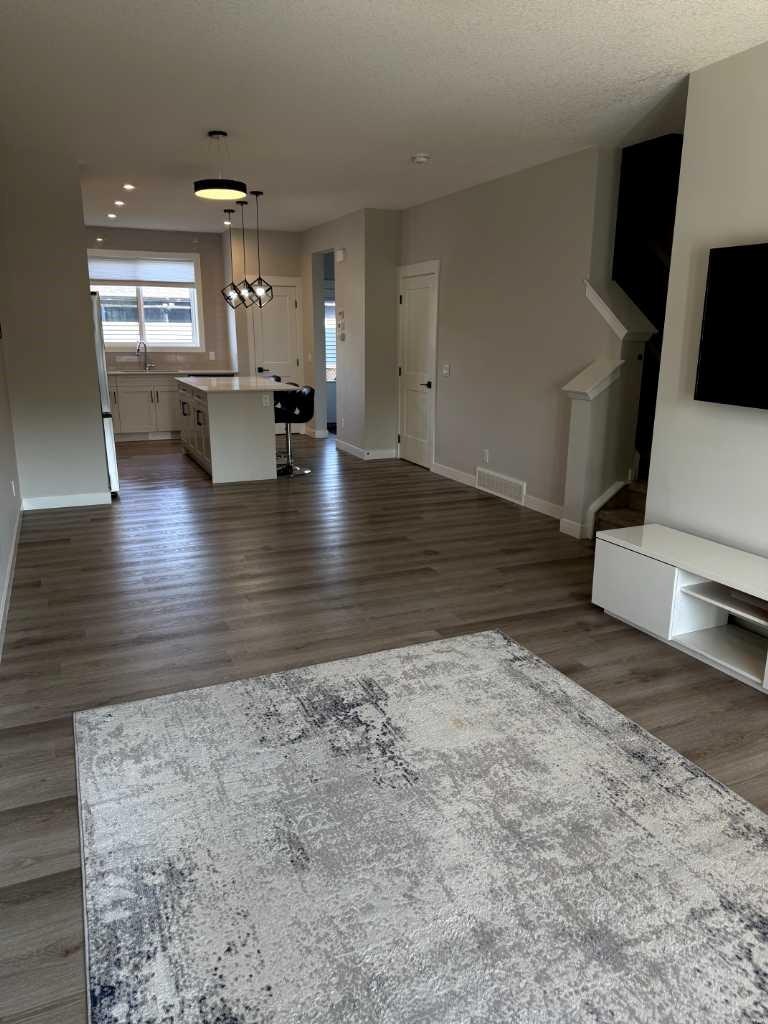 24 Silverton Glen Green SW, Calgary, AB, T2X 5B8 - 6