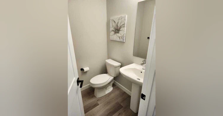 24 Silverton Glen Green SW, Calgary, AB, T2X 5B8 - 3