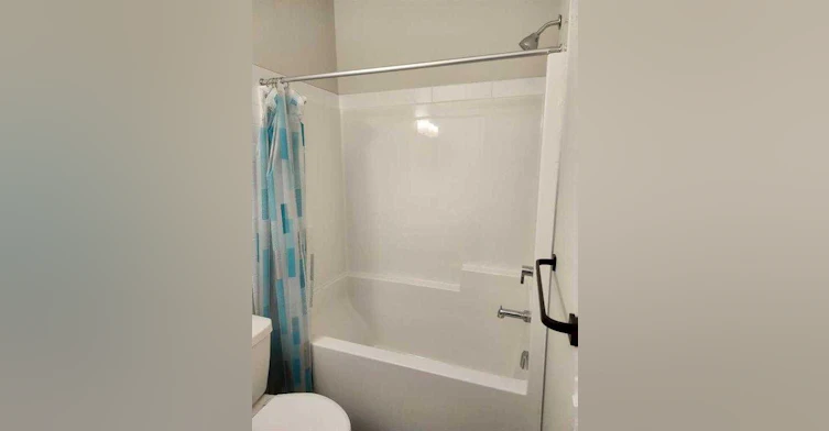 24 Silverton Glen Green SW, Calgary, AB, T2X 5B8 - 4