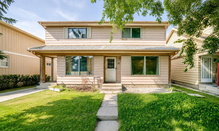 96 Erin Woods Boulevard SE