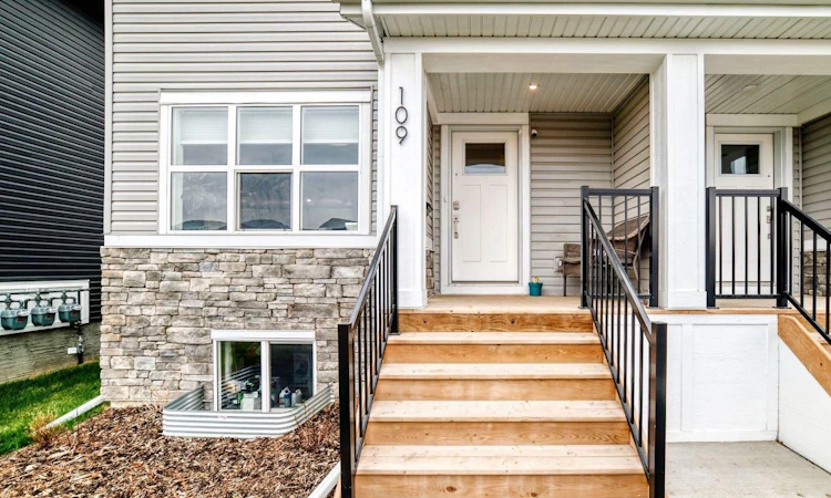 109-525 River Heights Drive
