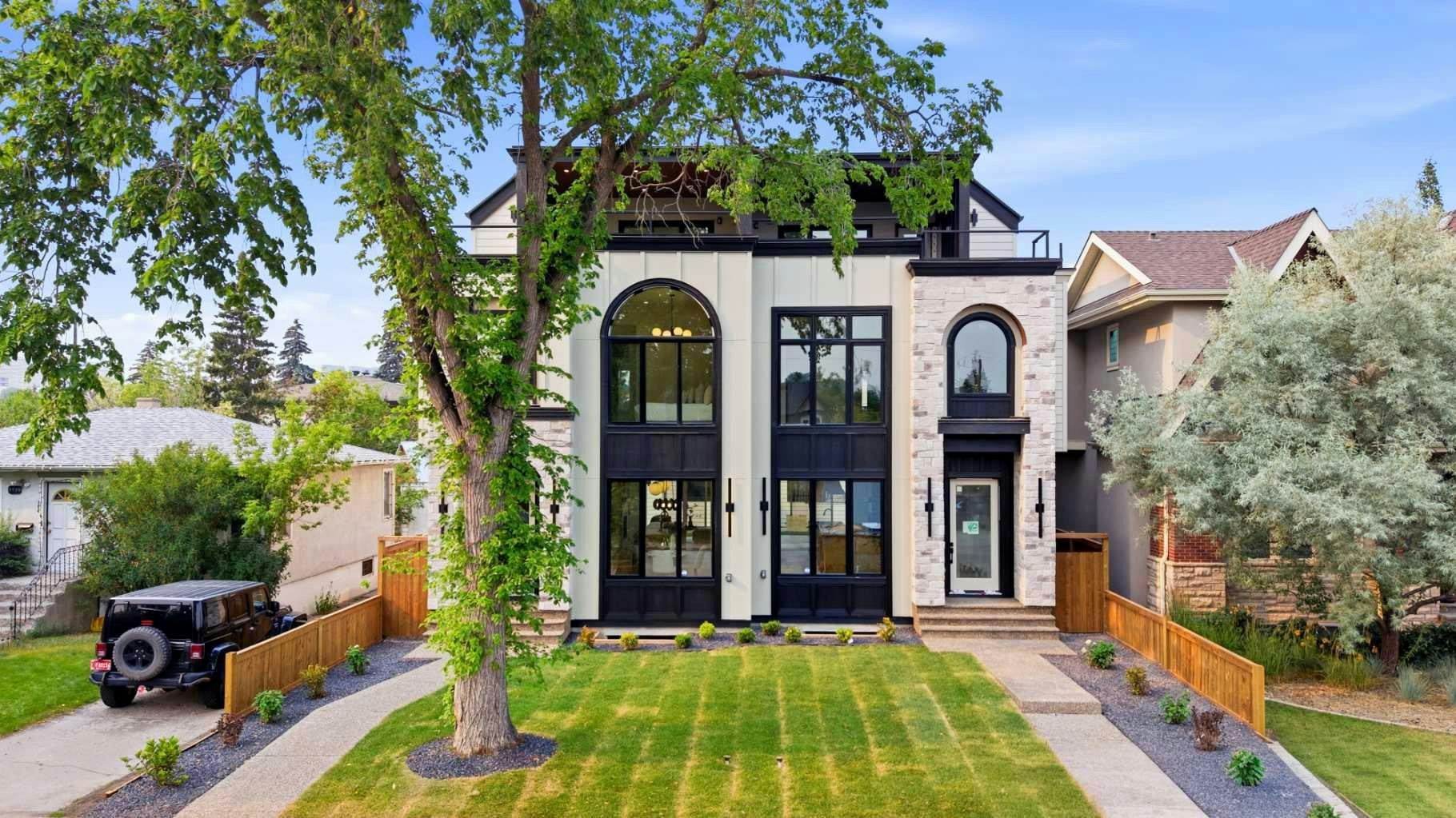 2718 3 Avenue NW, Calgary, AB, T2N 0L7