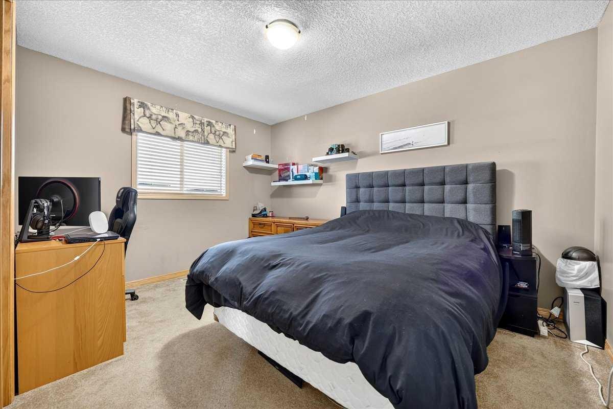 1418 Kings Heights Boulevard SE, Airdrie, AB, T4A 0A1 - 34