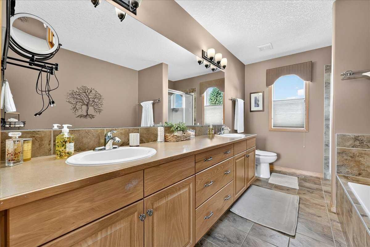 1418 Kings Heights Boulevard SE, Airdrie, AB, T4A 0A1 - 29