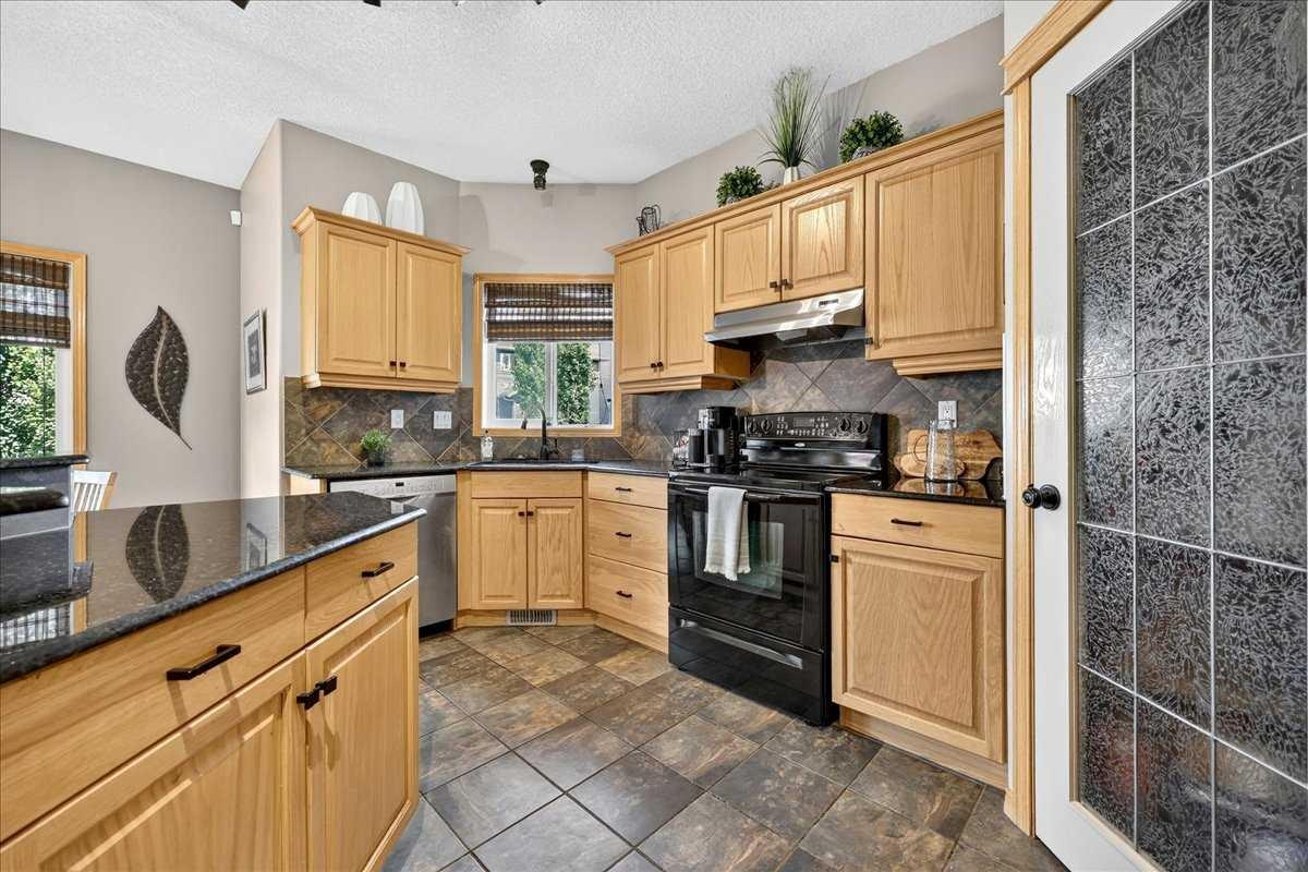 1418 Kings Heights Boulevard SE, Airdrie, AB, T4A 0A1 - 12