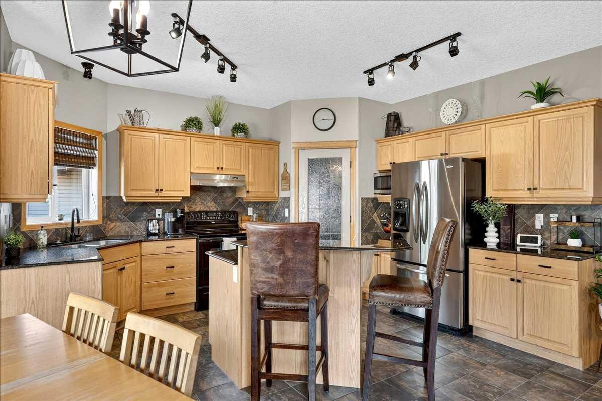 1418 Kings Heights Boulevard SE, Airdrie, AB, T4A 0A1 - 11