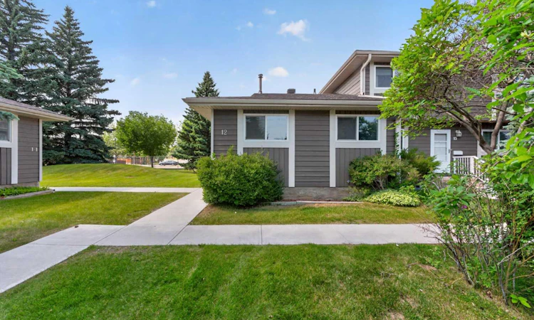 12-14736 Deerfield Drive SE