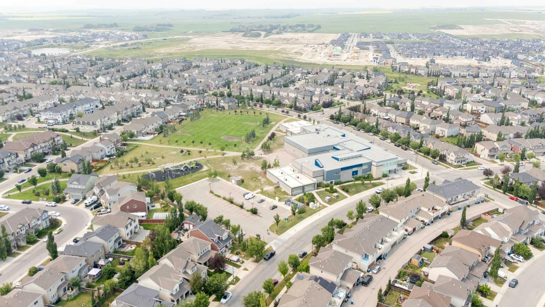 1803-201 Cooperswood Green SW, Airdrie, AB, T4B 5R2 - 43