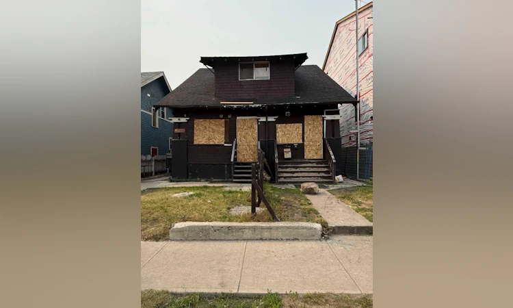 1703 12 Avenue SW