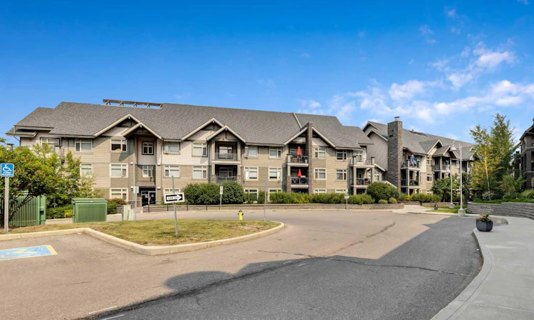239-35 Aspenmont Heights SW