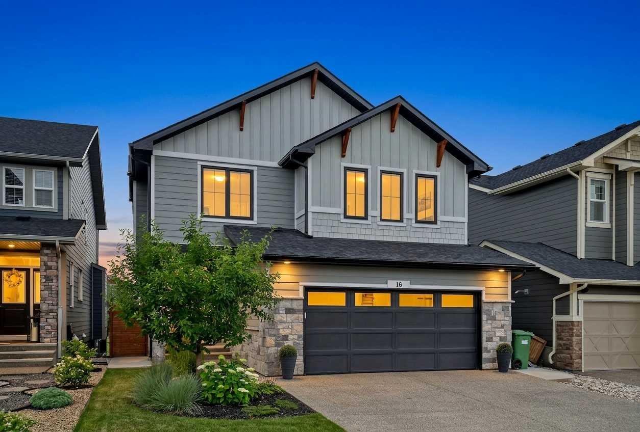 16 Legacy Manor SE, Calgary, AB, T2X 2E9