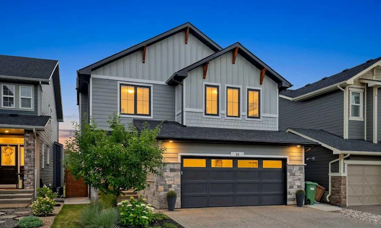 16 Legacy Manor SE