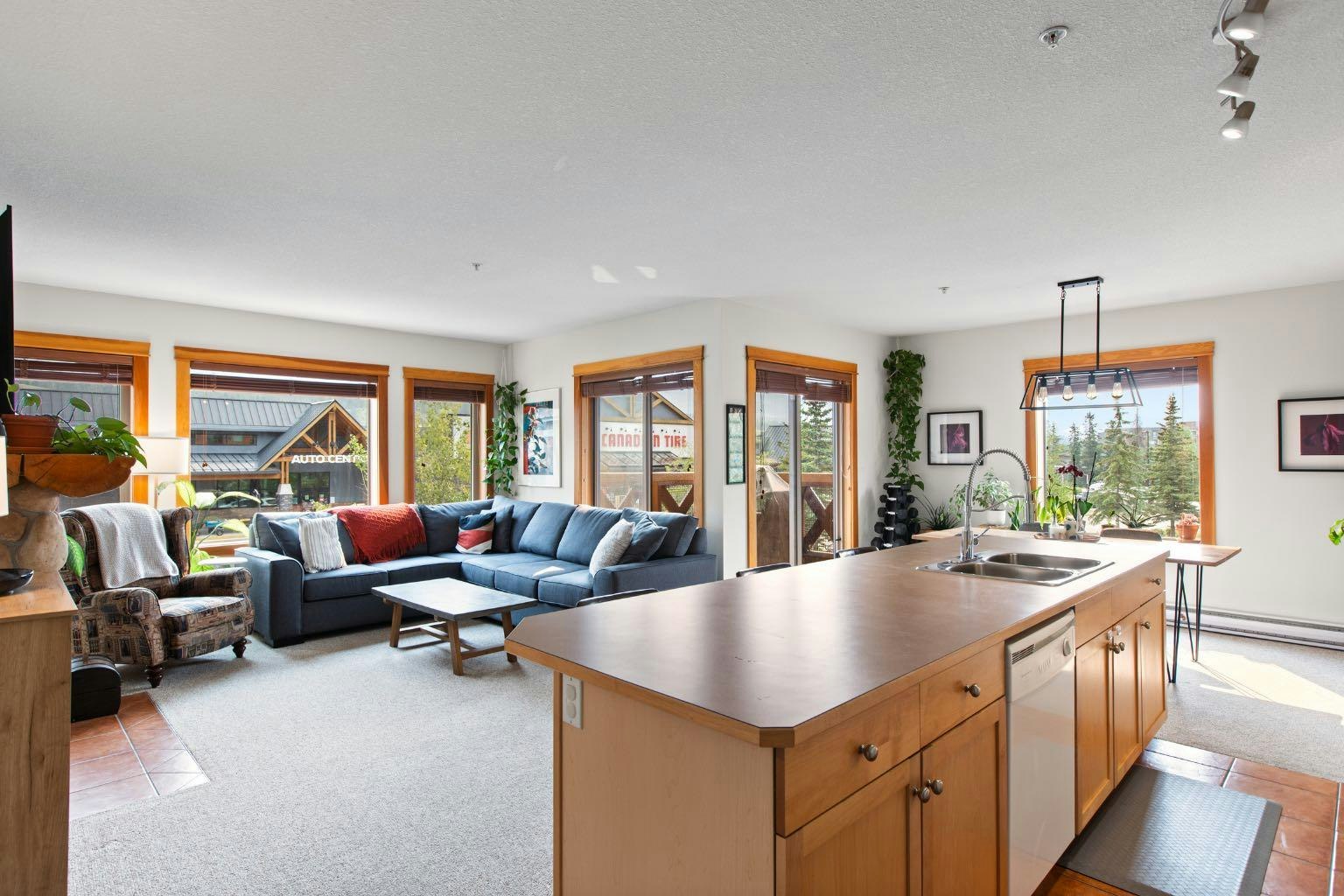 209-1160 Railway Avenue, Canmore, AB, T1W 1P4
