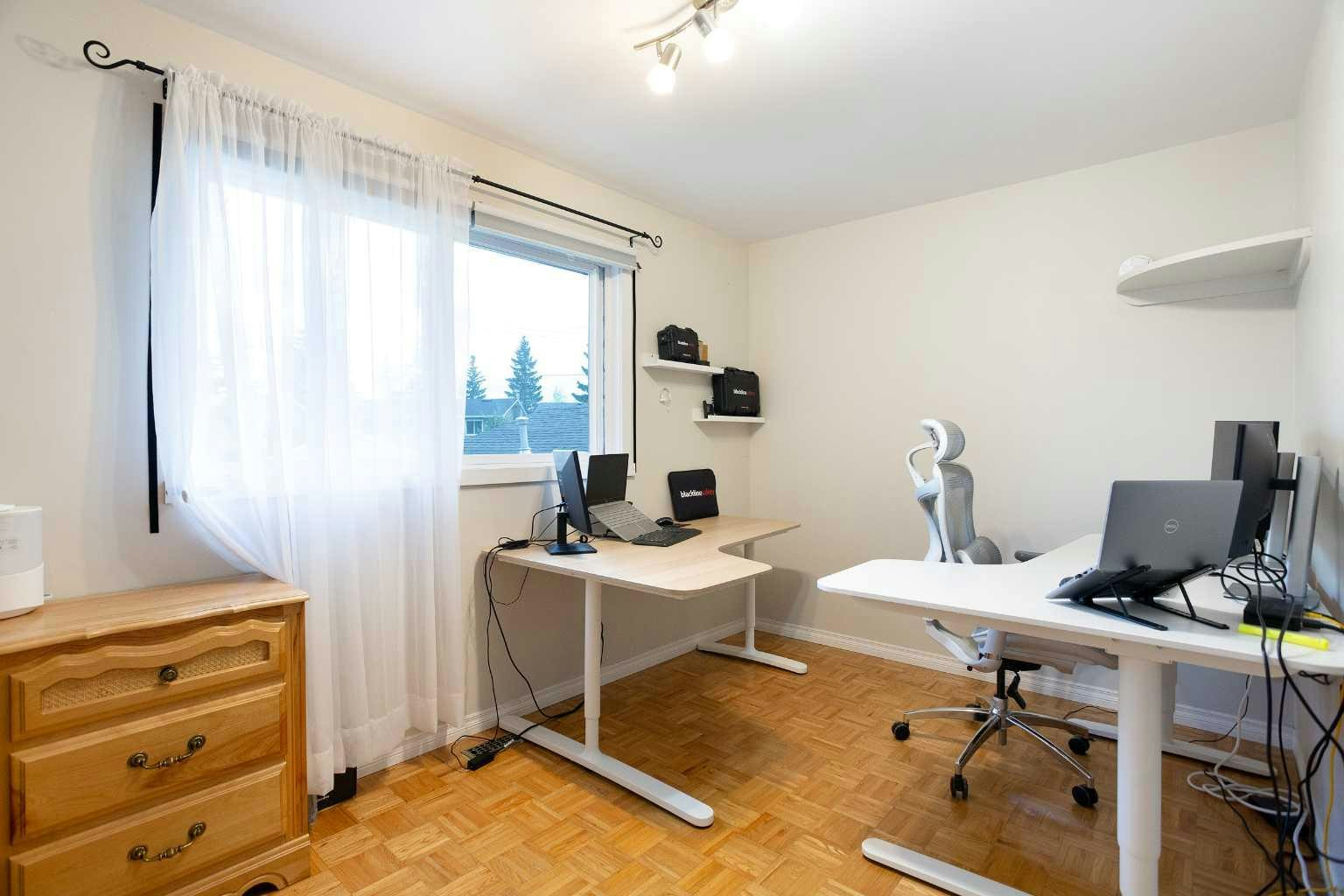 15 Southdale Bay SW, Calgary, AB, T2W 1W1 - 22