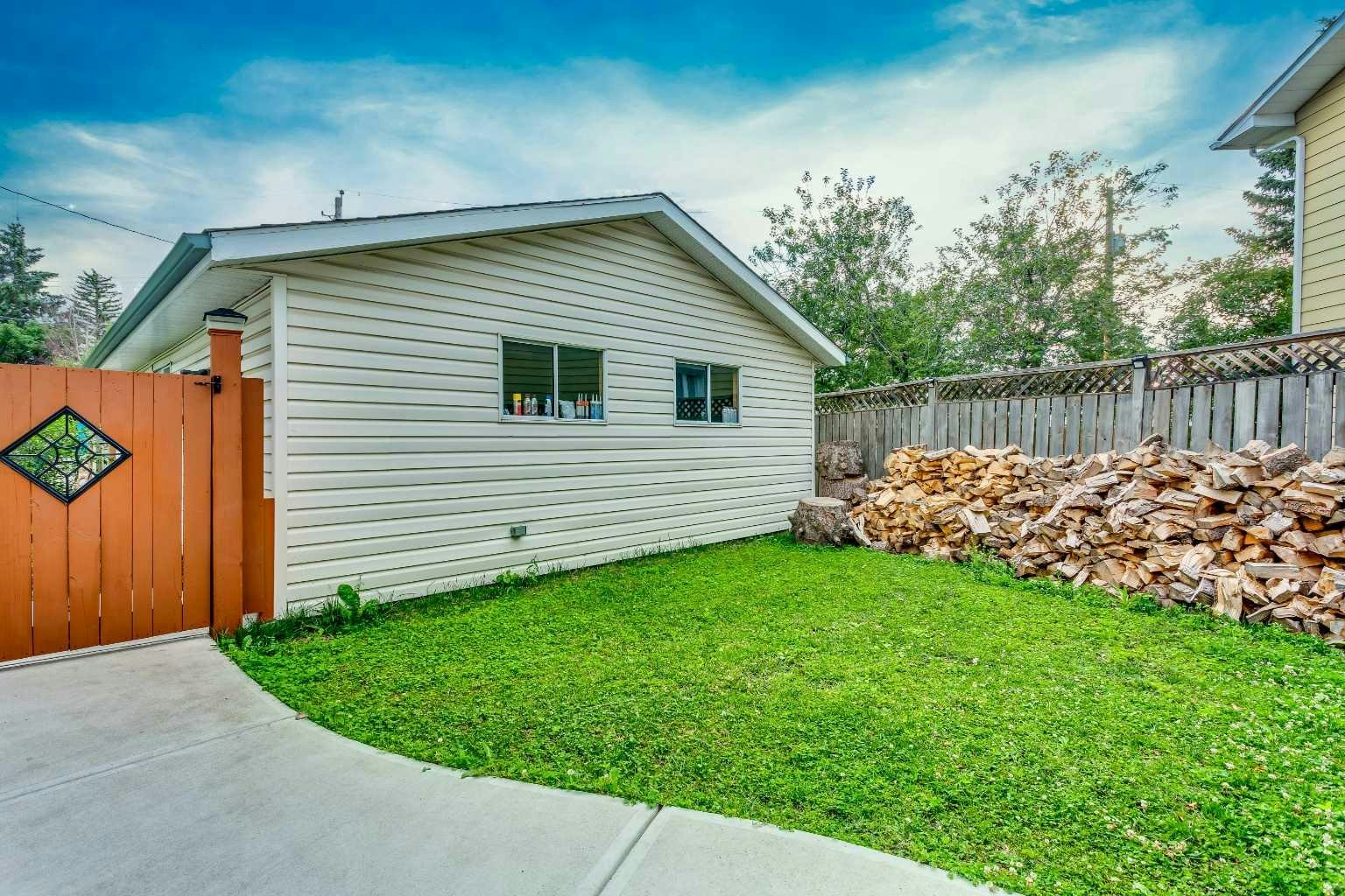15 Southdale Bay SW, Calgary, AB, T2W 1W1 - 33
