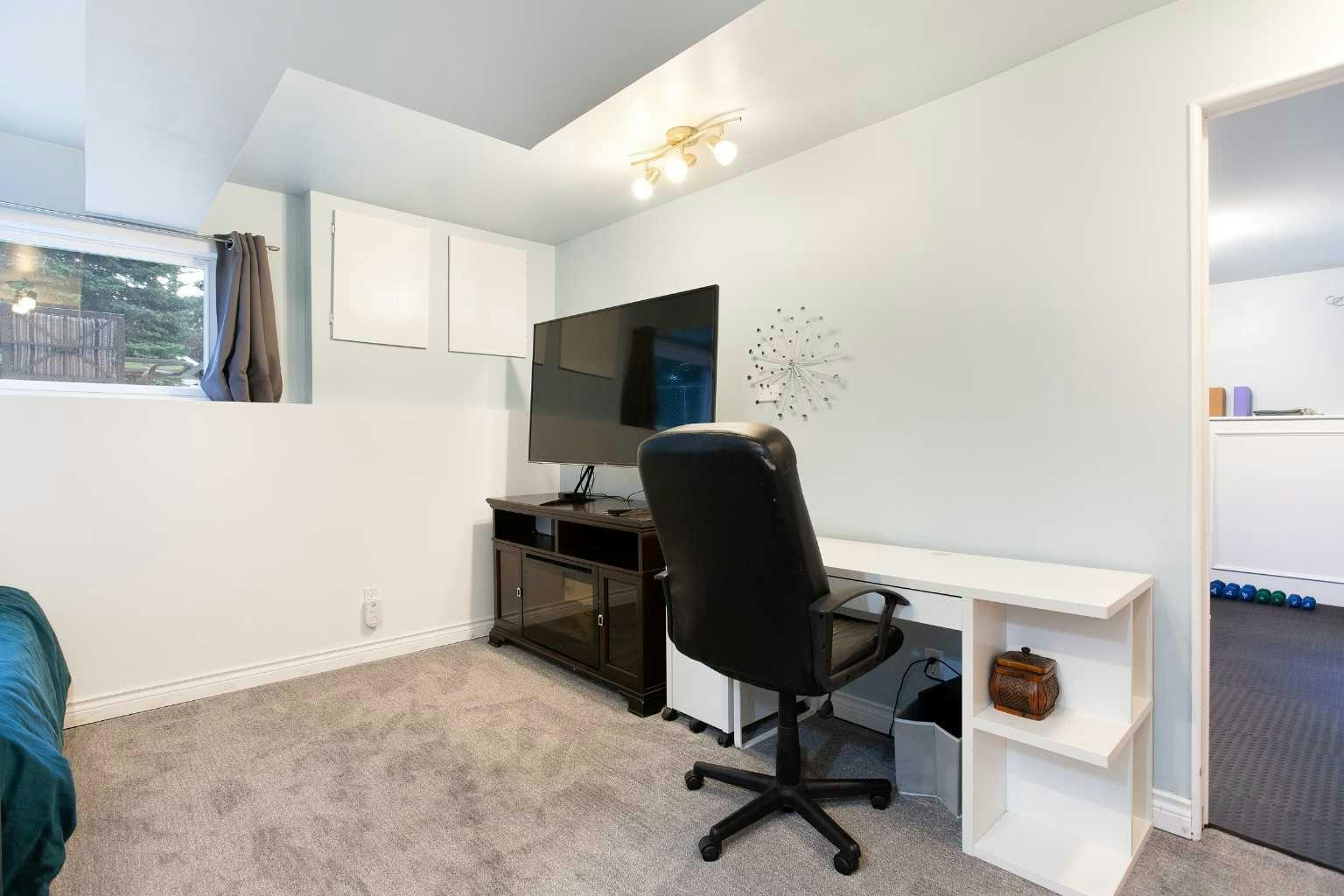 15 Southdale Bay SW, Calgary, AB, T2W 1W1 - 29