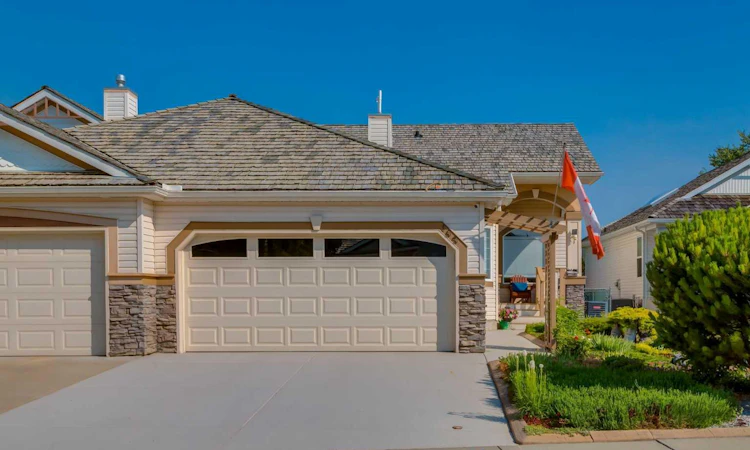 165 Chaparral Villas SE