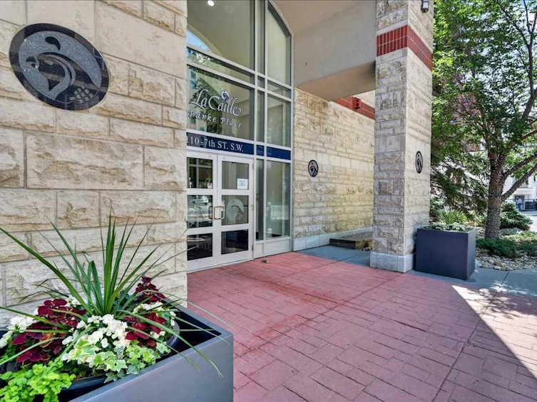 603-110 7 Street SW, Calgary, AB, T2P 5M9 - 2