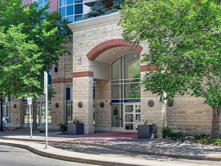 603-110 7 Street SW, Calgary, AB, T2P 5M9