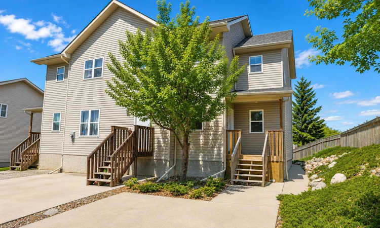 16-720 Heritage Boulevard W