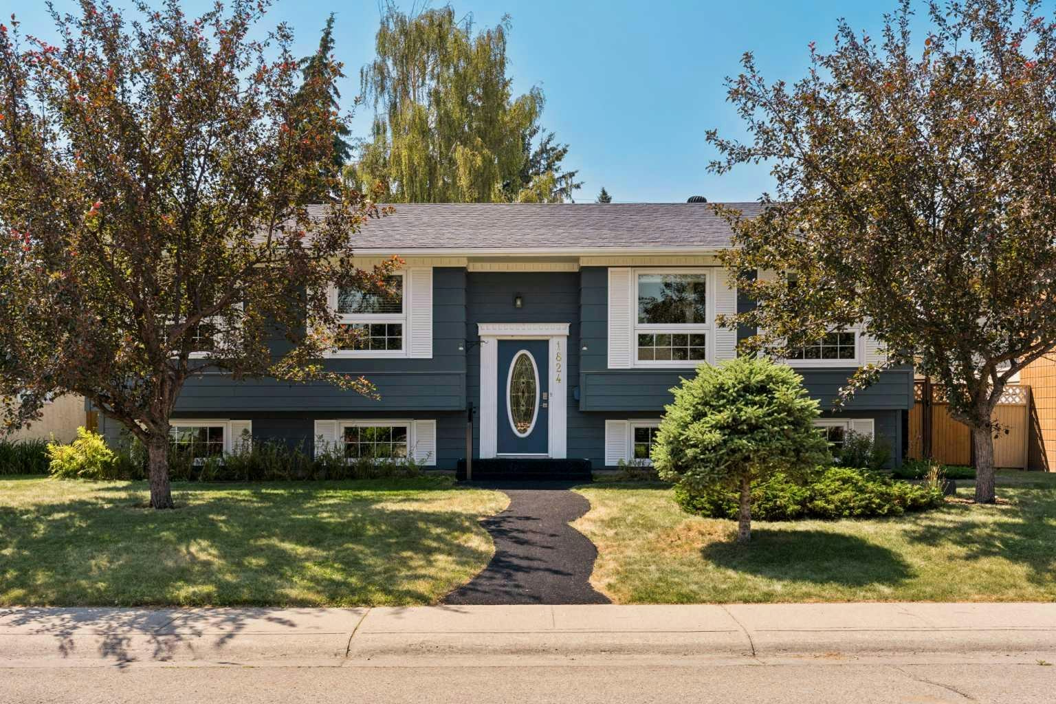 1824 Lake Bonavista Drive SE, Calgary, AB, T2J 3A9