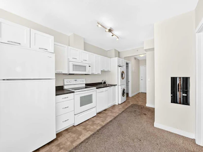 1403-3830 Brentwood Road NW - 5