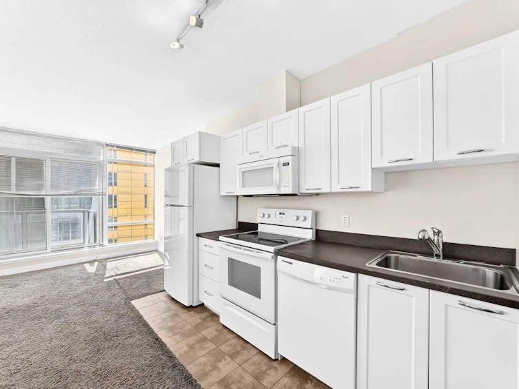 1403-3830 Brentwood Road NW, Calgary, AB, T2L 2J9 - 7